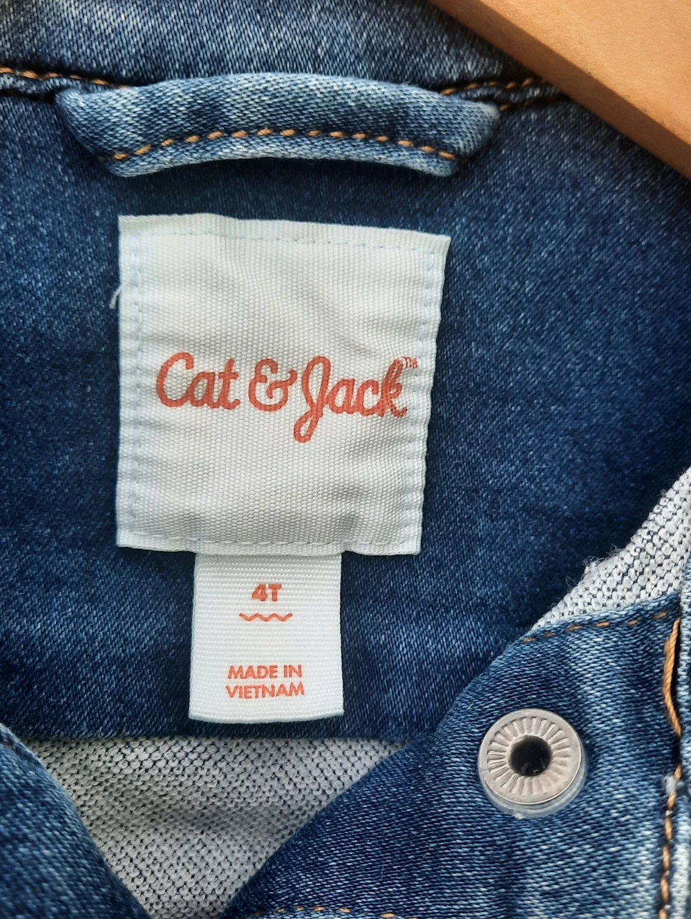 Cat & Jack Girl's Denim Button Up Jacket With Pockets Children's Size 4T Blue - Picture 5 of 6